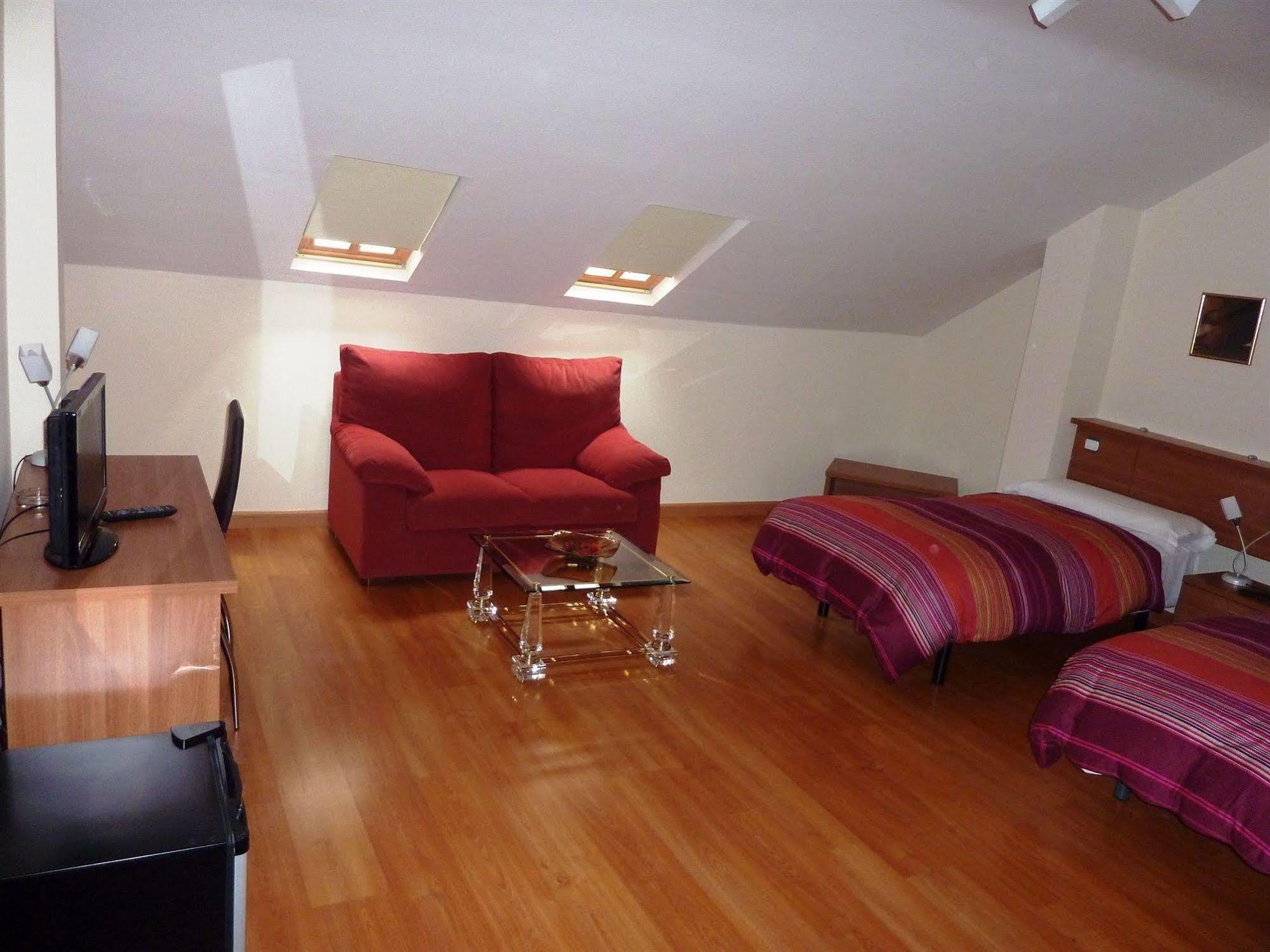 Hostal La Morada La Cistérniga Exteriör bild