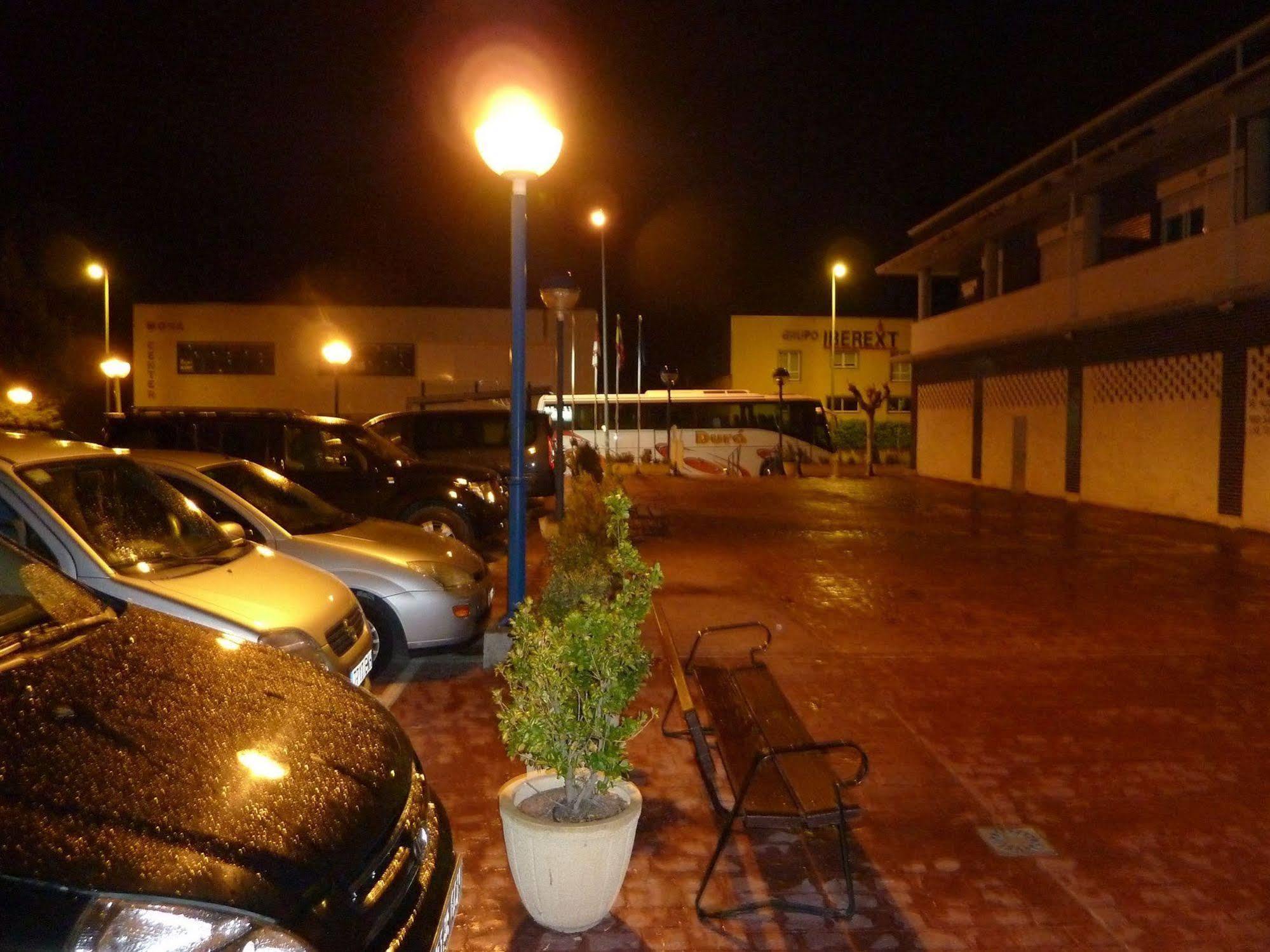Hostal La Morada La Cistérniga Exteriör bild